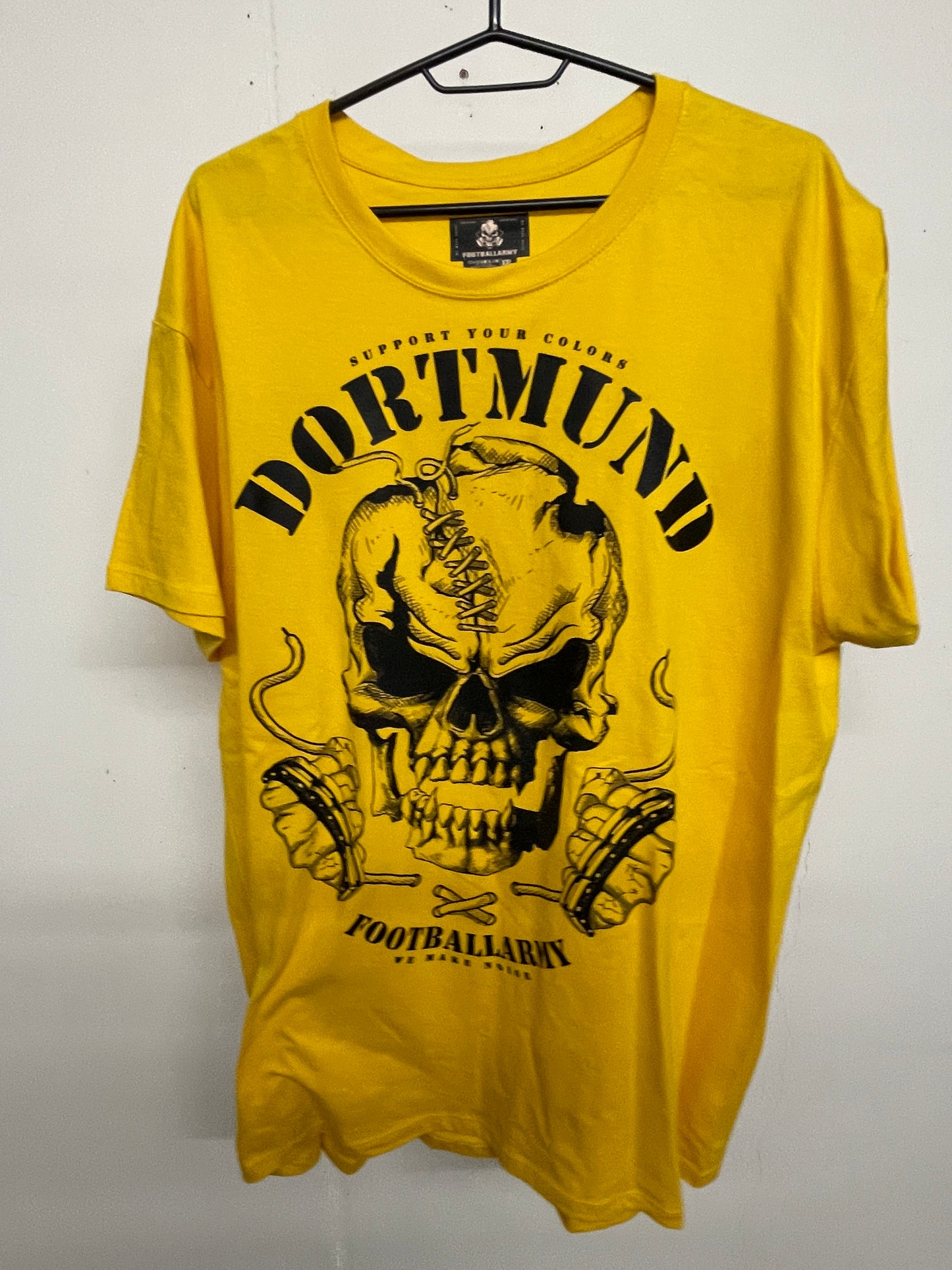 Dortmund Fan Shirt in 2XL